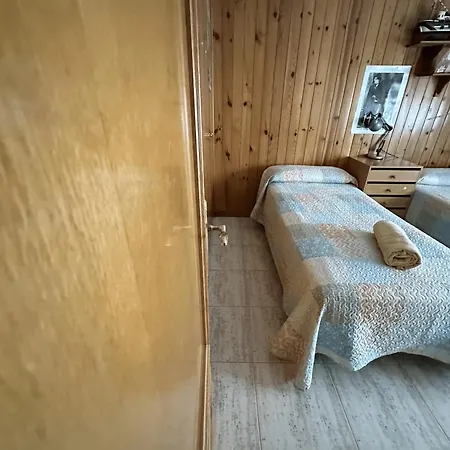 Amplio Y Comodo Chalet En Zaragoza Con Piscina Y Tenis Buitenkant foto