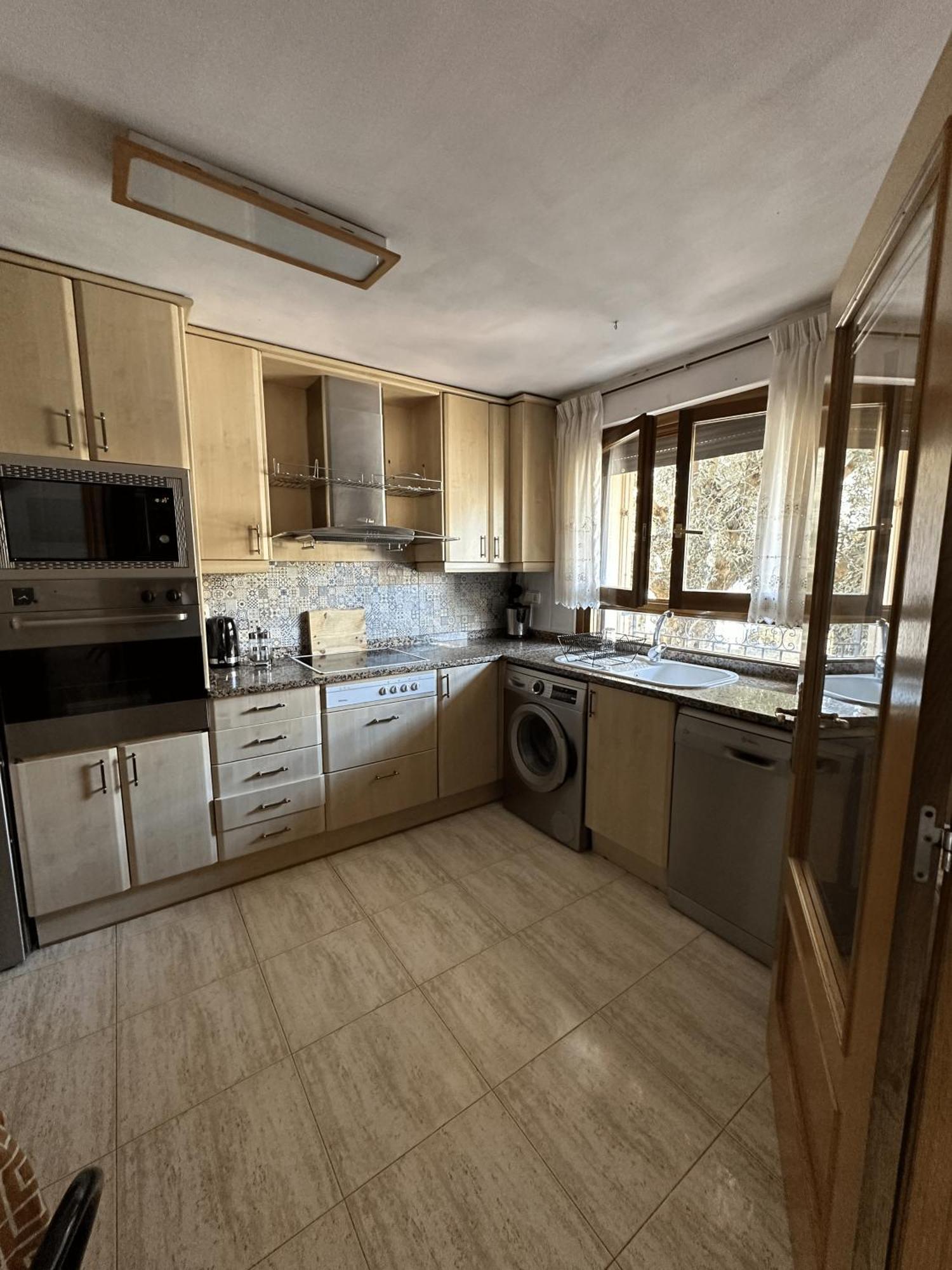 Holiday home Amplio Y Comodo En Con Piscina Y Tenis *